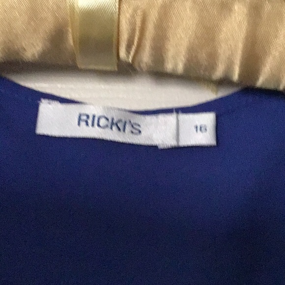 Woman’s royal blue blouse - Picture 3 of 6
